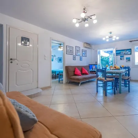 Bouganville αpartments *